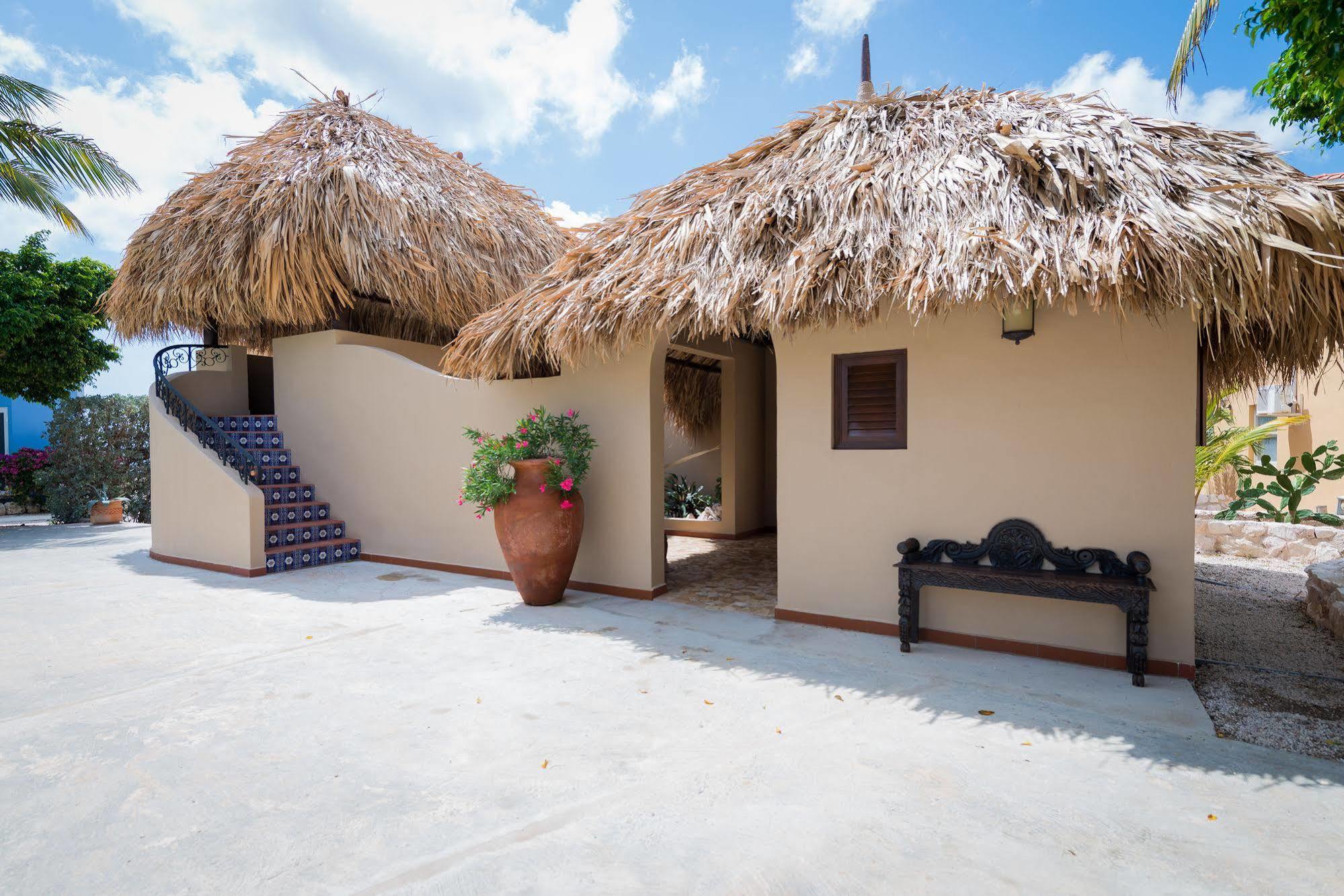 Lagun Blou Dive And Beach Resort Buitenkant foto